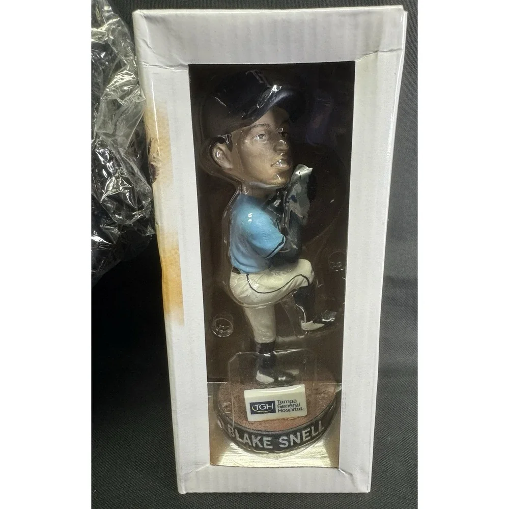 MLB Tampa Bay Rays Blake Snell Bobblehead & Chris Archer #22 Signed Pillow